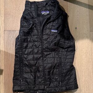 Patagonia Black Quilted Insulated Vest